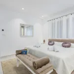 Sara For 10 People Near Novigrad With Sea View And Salt- Water Pool ヴィラ *