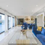 ヴィラ Sara For 10 People Near Novigrad With Sea View And Salt- Water Pool