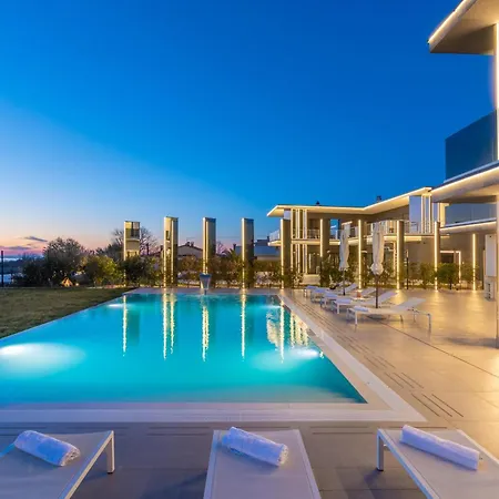 Sara For 10 People Near Novigrad With Sea View And Salt- Water Pool Vila