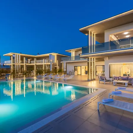 Vila Sara For 10 People Near Novigrad With Sea View And Salt- Water Pool